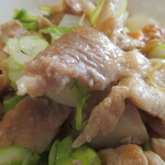 MY STYLE フォー - ベトナム風チキン炒めはあっさり、かつ旨みたっぷり