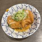 炭焼小屋竜ちゃん - お通しの餅巾着