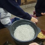 うなぎ村 - 白魚ザルいっぱいな！