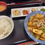Chuuka Korou - 牛ホルモン豆腐煮定食￥1100