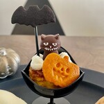 BAKE - ☑︎ハロウィンプレート2023（¥2,000）
            　└ねこおばけチョコのかぼちゃプリン