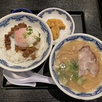 博多麺房 赤のれん 丸ビル店 - 