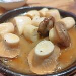 やきとり○金 - エリンギのバター炒め