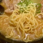 麺屋 開高 - 十勝ホエー豚麺バタートッピング