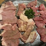 Yakiniku Horumon Kadoya - 