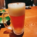 すし土風炉 - この色、クラフトビールの緋富士です。