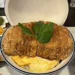 厚切りとじないカツ丼 六かつ - 