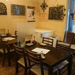 クロフネ - テーブル席