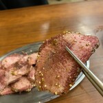 太陽園 - タンはとにかく分厚い