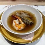 中華餐廳 松尾 - 国産フカヒレと海鮮、乾貨の瓶蒸し澄ましスープ