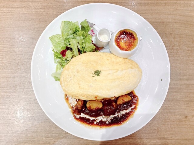 Salon Tamago to Watashi Ionmoru Okazaki Ten