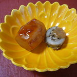 千松しま - 【里芋田舎煮とアケビ】★2009/9