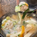 あさりスープの手もみラーメン チャイナポート - 