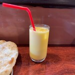 モティマハル - マンゴーラッシー