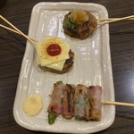 Tanto - おろしハンバーグ、チーズハンバーグ、アスパラベーコン