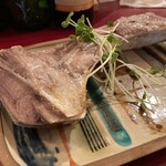 宇宙と描いてSAKABAとよむ - マグロのカマ、ボリュームすごー