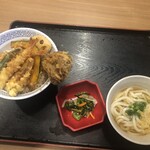 夢庵 - 天丼と小麺のセットの全容