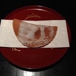 柊家旅館 - 加賀谷清和　柊家旅館特撰の和菓子『朧月』