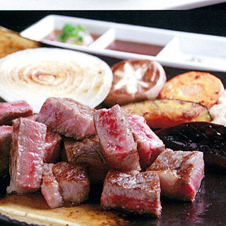 You can enjoy the highest quality Kuroge Wagyu beef in your favorite style.