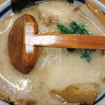 麺友 一誠 - みっくすちゃーしゅーめん(背脂入り)(大盛り)