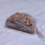 パンの店　ポルカ - パン･ド･ロデブ(くるみ)