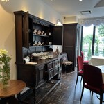 喫茶館 Bleu Montagne - アンティークのカップボード