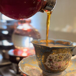 喫茶館 Bleu Montagne - アンティークカップで珈琲をお出しします