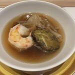 中華餐廳 松尾 - 国産フカヒレと海老、乾貸の瓶蒸し澄ましスープ♪