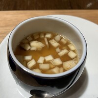 HAGI - 会津北側の松茸と季節の魚のお出しとフラン