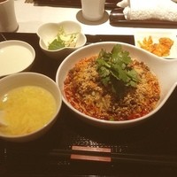 御膳房 六本木店 - 汁なし担々麺！すごく好き
