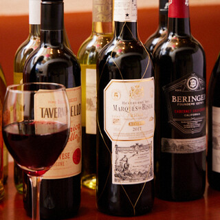 We offer a wide variety of Italian wines carefully selected by the owner. Standard alcoholic drinks are also available◎