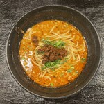 虎穴 - 担々麺　1000円（税込）