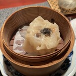 中華割烹 わらじん - 豚肉とエビとトリュフの焼売