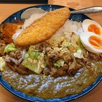 牛タンカレー あらた - 日替わりカレー800円、ドーン!