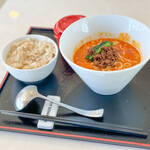 レストラン 冨 - ランチメニュー タンタン麺Ｍ ＆ 玄米御飯☆