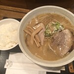 どさん粉 麺や 凡 - 