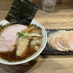 麺庵 利休 - 中華そば＆肉増し