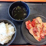 焼肉 ことぶき - 料理写真:ジューシーカルビ定食