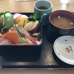 kokuritsugankenkyuusenta-kafeteriasande- - 海鮮丼