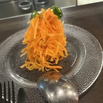 部位ごとに調理法を変える豚肉専門店 グロワグロワ - 我々が地味に好きなキャロットラペ♪クミンが効いててアクセントとしてかなりよき！