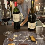 部位ごとに調理法を変える豚肉専門店 グロワグロワ - 5杯目。さらに赤♪この頃にはもう酔っ払いで味を忘れてしもた。笑　とりあえず美味しくってゴクゴク飲んだことは覚えている