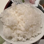 海鮮茶屋 一鮮 - 【2023.10.19(木)】日替り定食（一鮮の刺身2品＋秋鯖の立田揚げ）1,000円のご飯