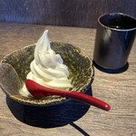 高田豆腐店 - デザートに豆乳ソフトがつきます。なかなかのボリューム！