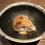 鮨みなと - のどぐろのアプリにカラスミをまぶしたもの