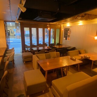 ロティサリーチキンとワイン飲み放題 Hamachan55_2