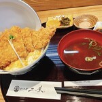 かつ丼 二葉 - 黒豚かつ丼　上