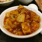 瑞香楼 - 上海焼きそば定食 副菜（麻婆豆腐）アップ！