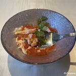 プチレストラン ブーケ・ド・フランス - 紅鮭といくらとズワイガニのイノベーティブ･ファージョンの一品