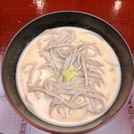 海亭 のと吉 - 食事（ゴマ汁そば）