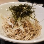 Sakaba Mori - 旨辛の特製つけ汁のつけ蕎麦　海苔、ネギ、ゴマMORIそばとミニ焼き鳥丼セット　1,100円